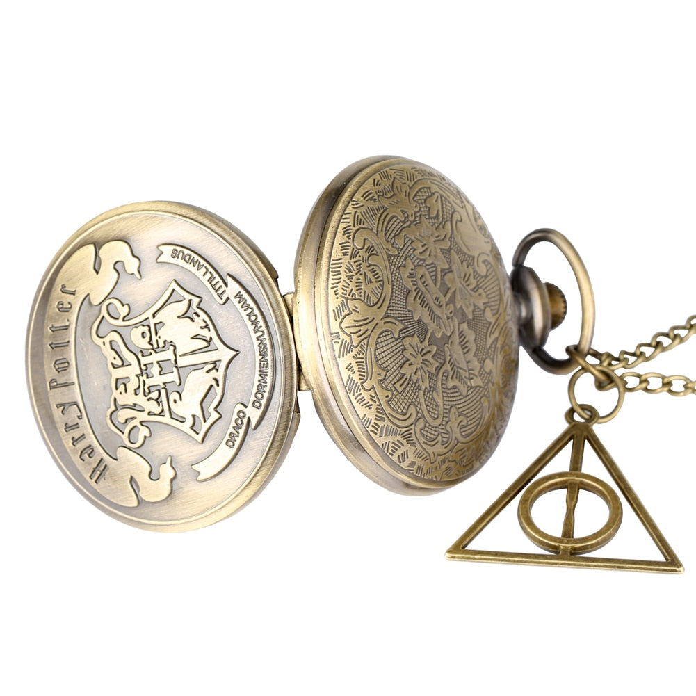 Retro Bronze Hogwarts School H Quartz Pocket Watch Analog Necklace Pendant Chain Women Mens relogio Montres with Gifts Accessory