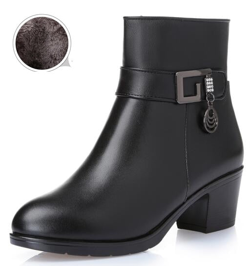 Genuine Leather Women Boots  Winter Thick Wool Lined Genuine Leather Women Snow Boots Large Size Women Winter Shoes