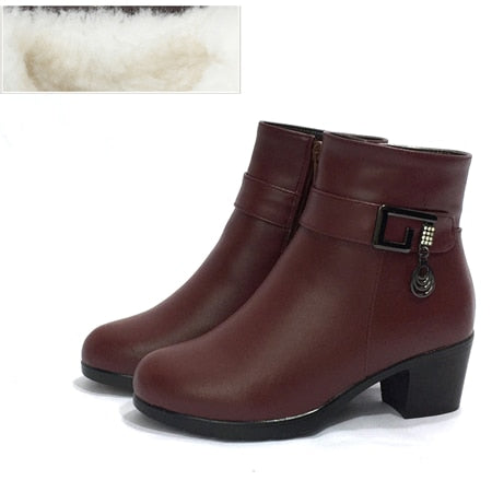 Genuine Leather Women Boots  Winter Thick Wool Lined Genuine Leather Women Snow Boots Large Size Women Winter Shoes